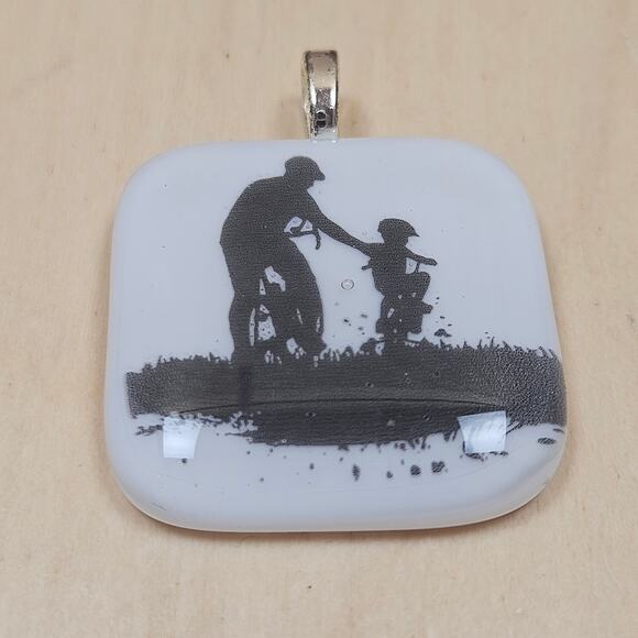 Silhouette Pendant Man & Boy on Bikes Signed 1.5" square Bicyclist Dad Son Eva - Picture 2 of 7